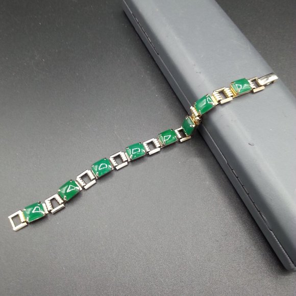 Jewelry Vintage Green Glass Stone Bracelet Poshmark